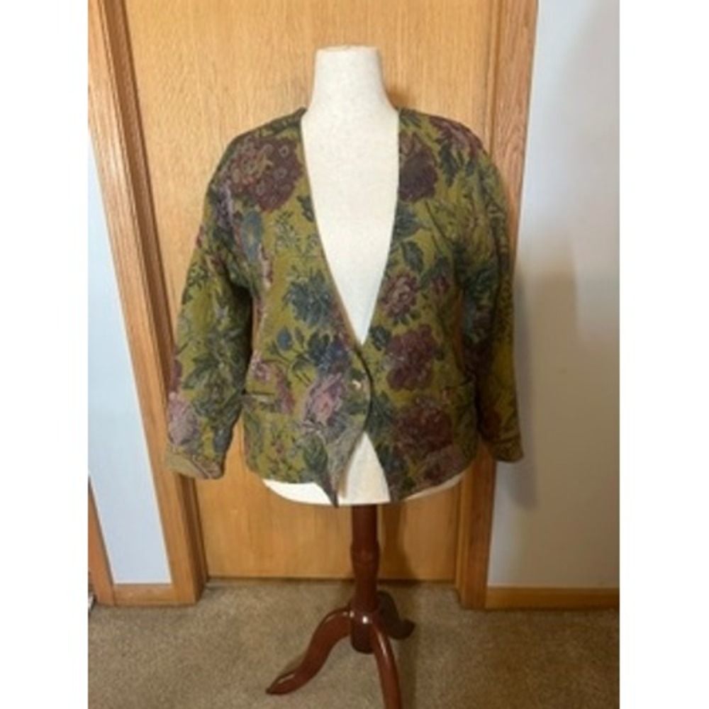 Emanuel Ungaro Parallele Paris Floral Tapestry Jacket Made in Italy Olive Multi